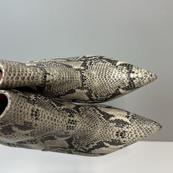 Schutz Bette Snake Leather Pointed Toe Booties Size 9.5 - Picture 11 of 16